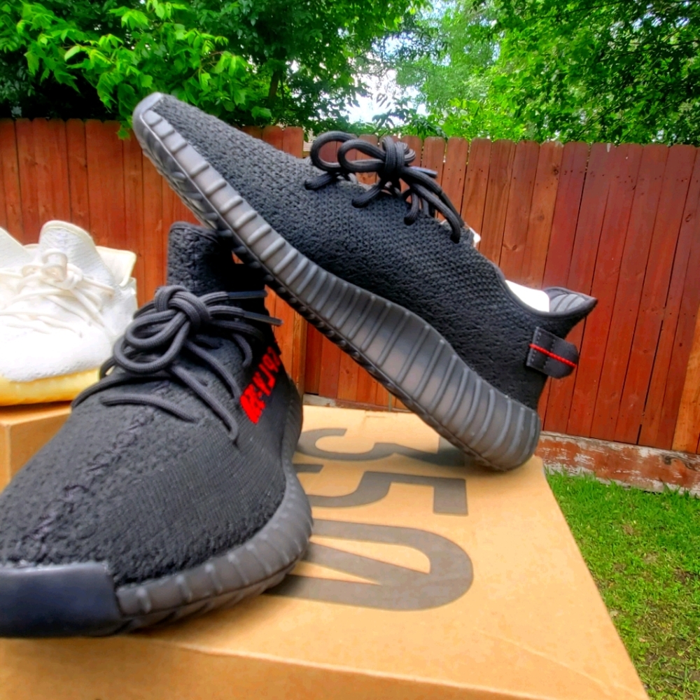 Yeezy Boost 350 V2 Black-Red